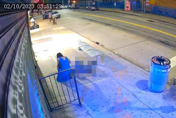 Carson's girlfriend kneels over him before first respo<em></em>nders arrive at the scene. 
