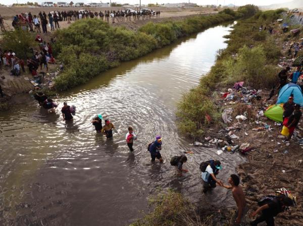Along with Eagle Pass, El Paso co<em></em>ntinues to see a steady flux of migrants crossing illegally. 